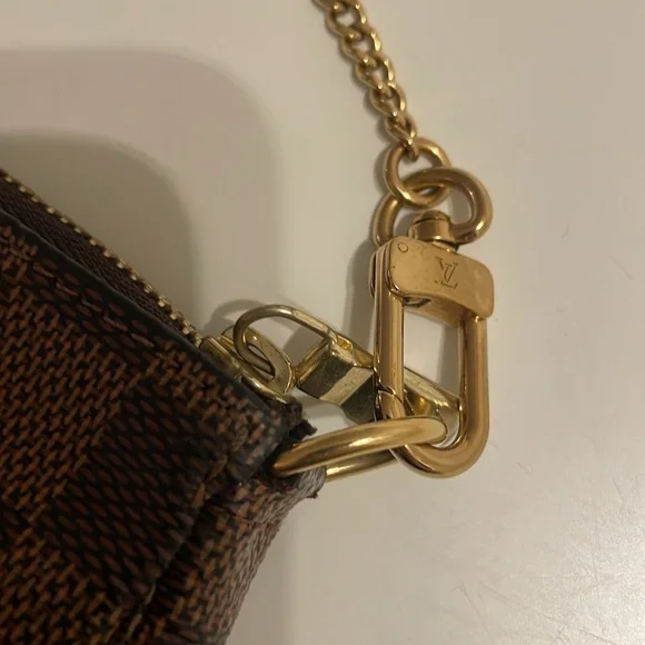 Louis Vuitton Mini Pochette Accessoires - Picture 2 of 6